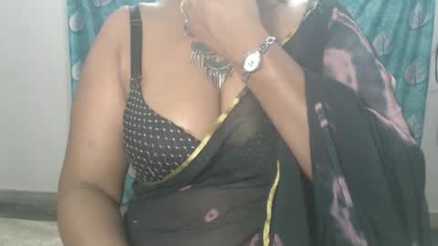 Snapshot of sophia_indian chatting on May 19, 5:14 am Sophia Tamil online show from May 19, 5:14 am