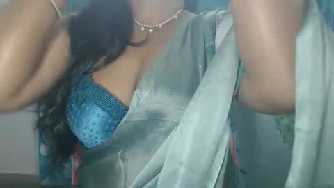 Snapshot of sophia_indian chatting on May 29, 5:16 am Sophia Tamil online show from May 29, 5:16 am
