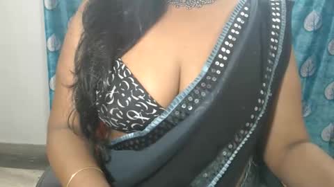 Snapshot of sophia_indian chatting on June 9, 6:14 am Sophia Tamil online show from June 9, 6:14 am