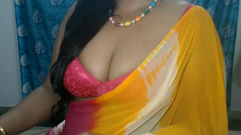 Snapshot of sophia_indian chatting on June 13, 5:44 pm Sophia Tamil online show from June 13, 5:44 pm