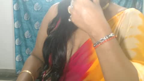 Snapshot of sophia_indian chatting on June 20, 5:27 pm Sophia Tamil online show from June 20, 5:27 pm