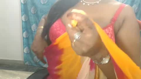 Snapshot of sophia_indian chatting on June 26, 4:39 am Sophia Tamil online show from June 26, 4:39 am