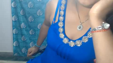 Snapshot of sophia_indian chatting on July 6, 5:04 am Sophia Tamil online show from July 6, 5:04 am