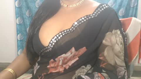 Snapshot of sophia_indian chatting on July 13, 6:00 pm Sophia Tamil online show from July 13, 6:00 pm