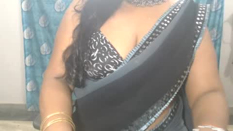 Snapshot of sophia_indian chatting on July 20, 5:22 am Sophia Tamil online show from July 20, 5:22 am
