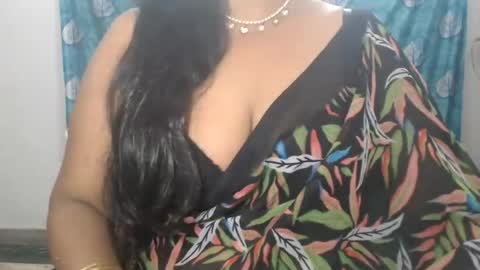 Snapshot of sophia_indian chatting on July 25, 6:11 am Sophia Tamil online show from July 25, 6:11 am