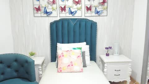 Snapshot of sophia_lorenns chatting on May 14, 11:39 am Sophia online show from May 14, 11:39 am