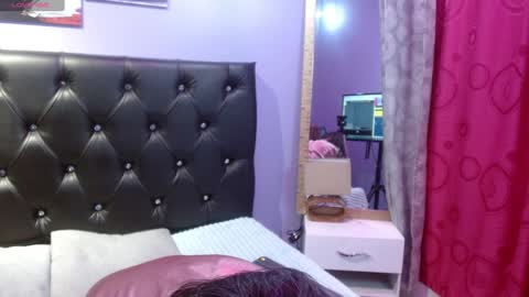     SOPHIA      online show from December 28, 1:50 am