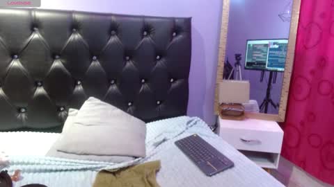     SOPHIA      online show from January 13, 10:24 pm