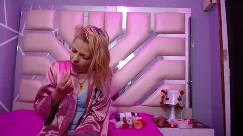     SOPHIA      online show from February 26, 1:53 am