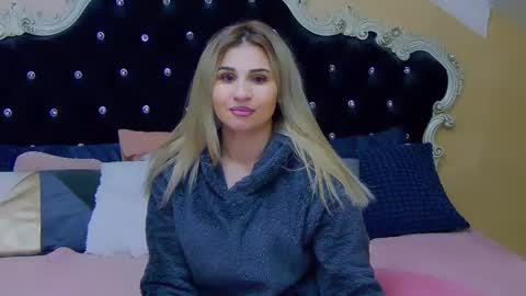 Snapshot of sophia_smith4146 chatting on February 12, 1:41 am sophia smith4146 online show from February 12, 1:41 am