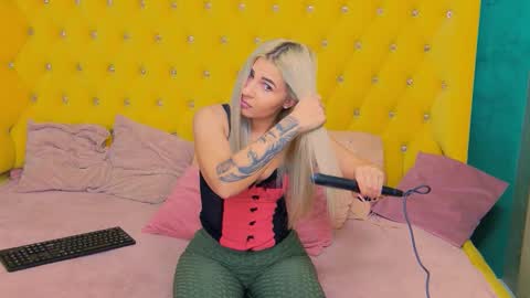 Snapshot of sophia_smith4146 chatting on November 10, 8:46 am sophia smith4146 online show from November 10, 8:46 am