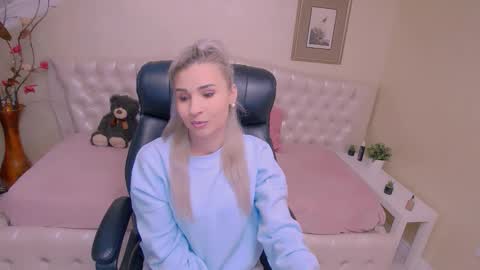 sophia smith4146 online show from January 11, 12:43 pm