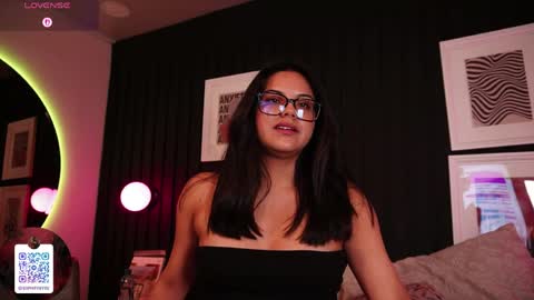 Sofi online show from April 25, 1:52 pm