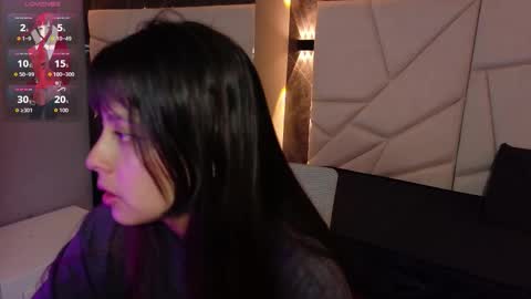 Snapshot of sophiaa_7 chatting on November 7, 11:21 am Sophi online show from November 7, 11:21 am