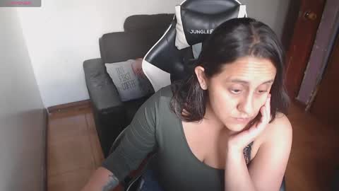 Snapshot of sophiaa_vega_ chatting on May 3, 6:47 pm sophiaa_vega_ online show from May 3, 6:47 pm