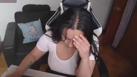 Snapshot of sophiaa_vega_ chatting on June 12, 5:45 pm sophiaa_vega_ online show from June 12, 5:45 pm