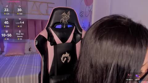 Sophie Hill  online show from September 11, 8:09 pm