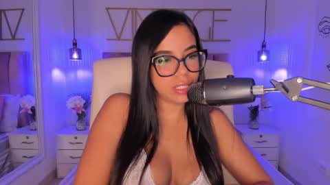 Sophie Hill  online show from November 5, 7:47 pm