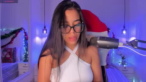 Sophie Hill  online show from December 20, 8:49 pm