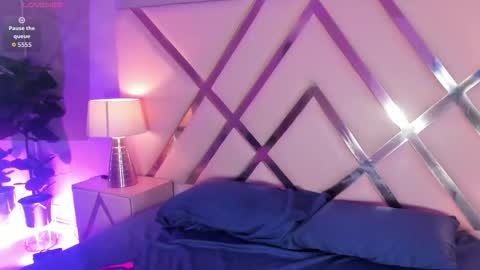 Sophie online show from October 24, 4:20 am