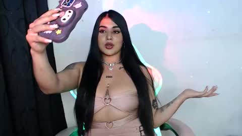 Snapshot of sophiadazza666 chatting on June 1, 12:01 am sophia online show from June 1, 12:01 am