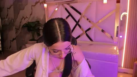 sophiadoll_tf online show from December 3, 8:29 pm