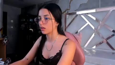sophiadoll_tf online show from June 29, 12:49 pm