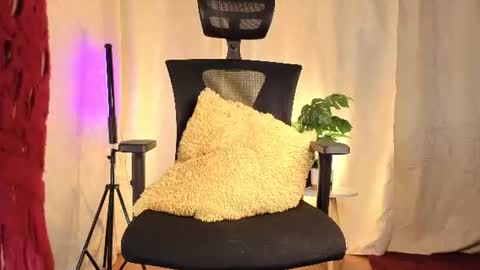 Snapshot of sophiadumont chatting on July 23, 10:57 am Sophia online show from July 23, 10:57 am