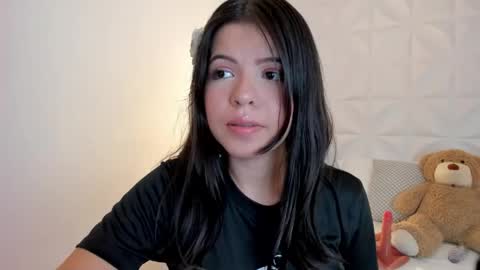 Sophia Howland online show from April 23, 10:01 pm