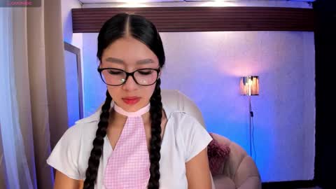 --Sophi-- online show from March 20, 12:10 pm