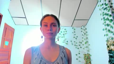 Snapshot of sophiamiller6 chatting on March 10, 1:05 pm sophiamiller6 online show from March 10, 1:05 pm