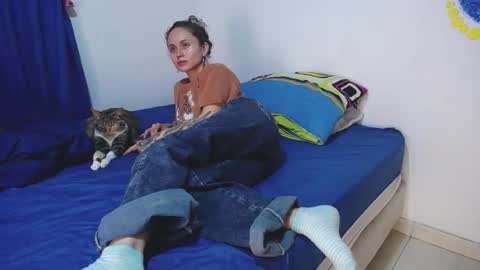 sophiamiller6 online show from May 8, 8:58 pm