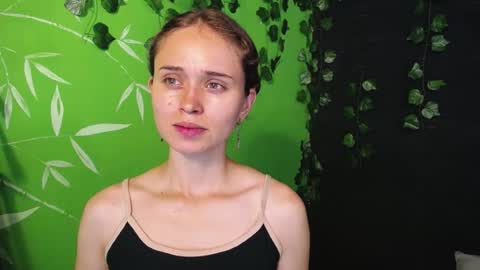 sophiamiller6 online show from August 4, 1:25 pm