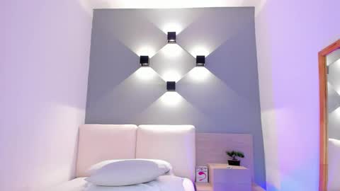 Sofi online show from February 22, 11:57 am