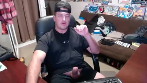 Snapshot of sophiaroze chatting on December 19, 8:23 am sophiaroze online show from December 19, 8:23 am