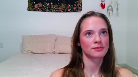 Snapshot of sophiaskyee444 chatting on June 26, 10:58 pm sophiaskyee444 online show from June 26, 10:58 pm