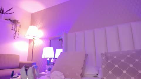 Snapshot of sophiasmiths_ chatting on November 28, 8:55 pm SophiaSmiths online show from November 28, 8:55 pm