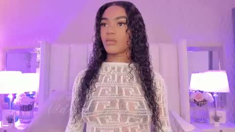 SophiaSmiths online show from June 27, 9:31 pm