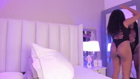 SophiaSmiths online show from July 14, 2:05 am