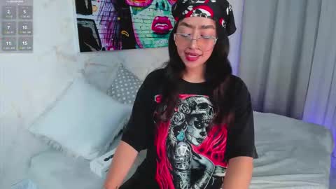   online show from February 11, 8:14 pm