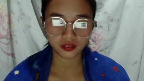 sophie_193 online show from May 4, 6:04 pm