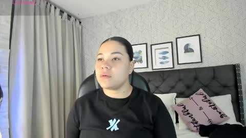 sophie__blare online show from May 4, 6:59 pm
