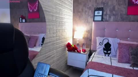 sophie__blare online show from July 1, 1:13 pm