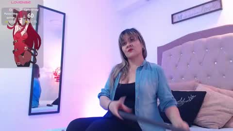 Sophie online show from November 19, 8:20 pm