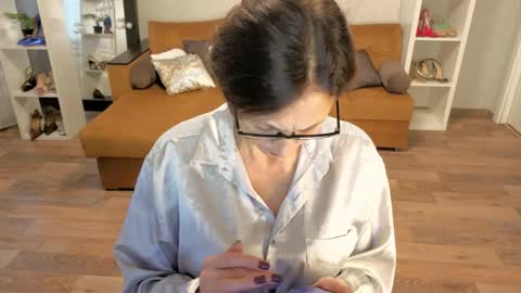 Sophie online show from November 9, 10:57 am