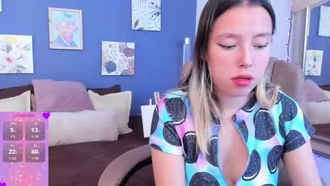                       online show from November 25, 3:34 pm