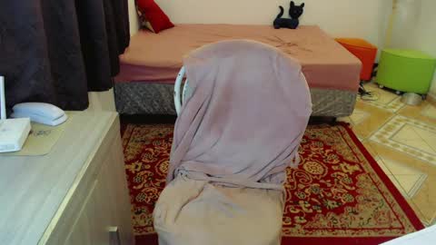 Snapshot of sophie_fantasy_hot chatting on May 9, 2:06 am Sophie Fantasys online show from May 9, 2:06 am