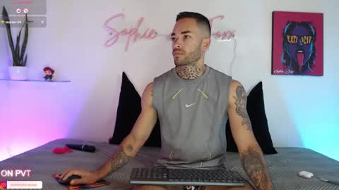 SOPHIE - FOXX online show from October 24, 2:02 pm