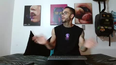 Snapshot of sophie_foxx chatting on July 24, 12:03 pm SOPHIE - FOXX online show from July 24, 12:03 pm